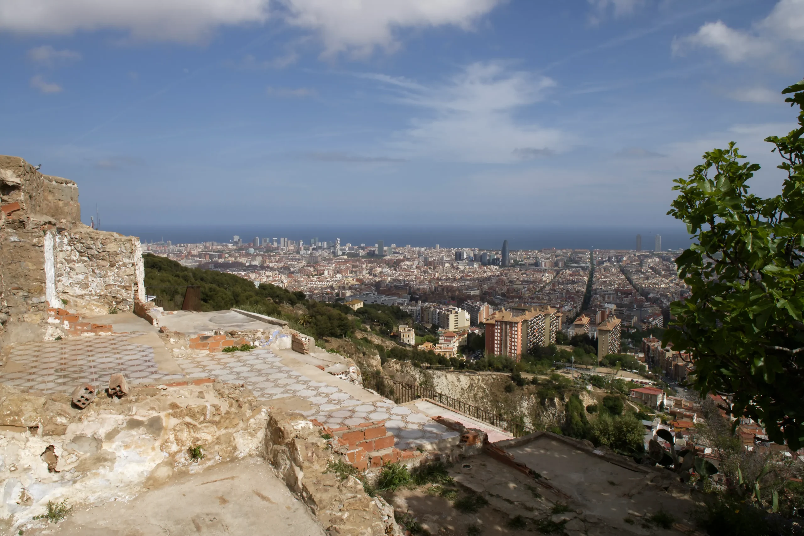Restauració de les Bateries antiaèries del Turó de la Rovira